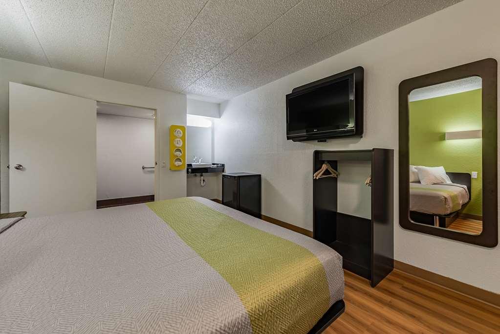 Days Inn By Wyndham Cincinnati I-71 Silverton Quarto foto