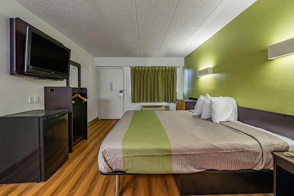 Days Inn By Wyndham Cincinnati I-71 Silverton Quarto foto
