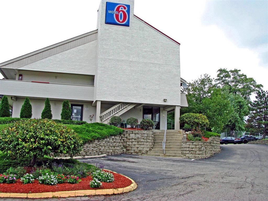 Days Inn By Wyndham Cincinnati I-71 Silverton Exterior foto